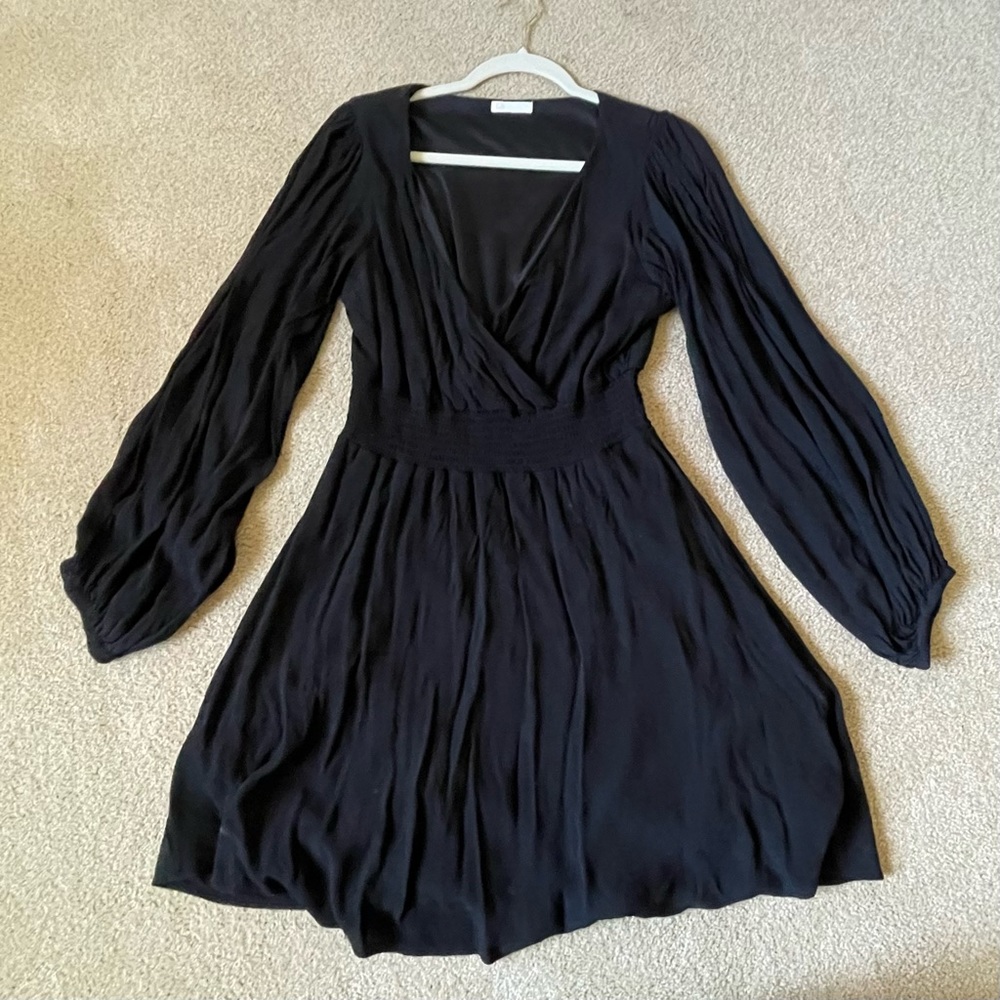 Black aline deep neck long sleeve dress